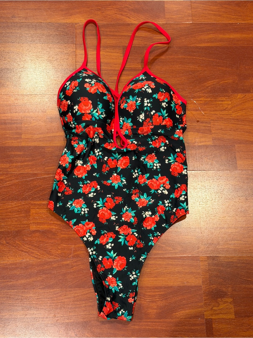 Cupshe Rosie Delight Floral One-Piece Swimsuit - Size Medium - NWT